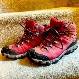 Oboz Waterproof lace up hiking shoes size 9